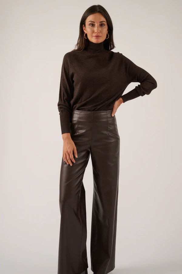 Oscar Cecile Top Chocolate